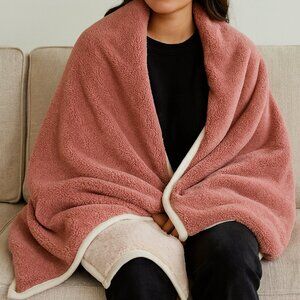 FRYE Reversible Plush Sherpa Throw Blanket 50in x 60in NWT Rose